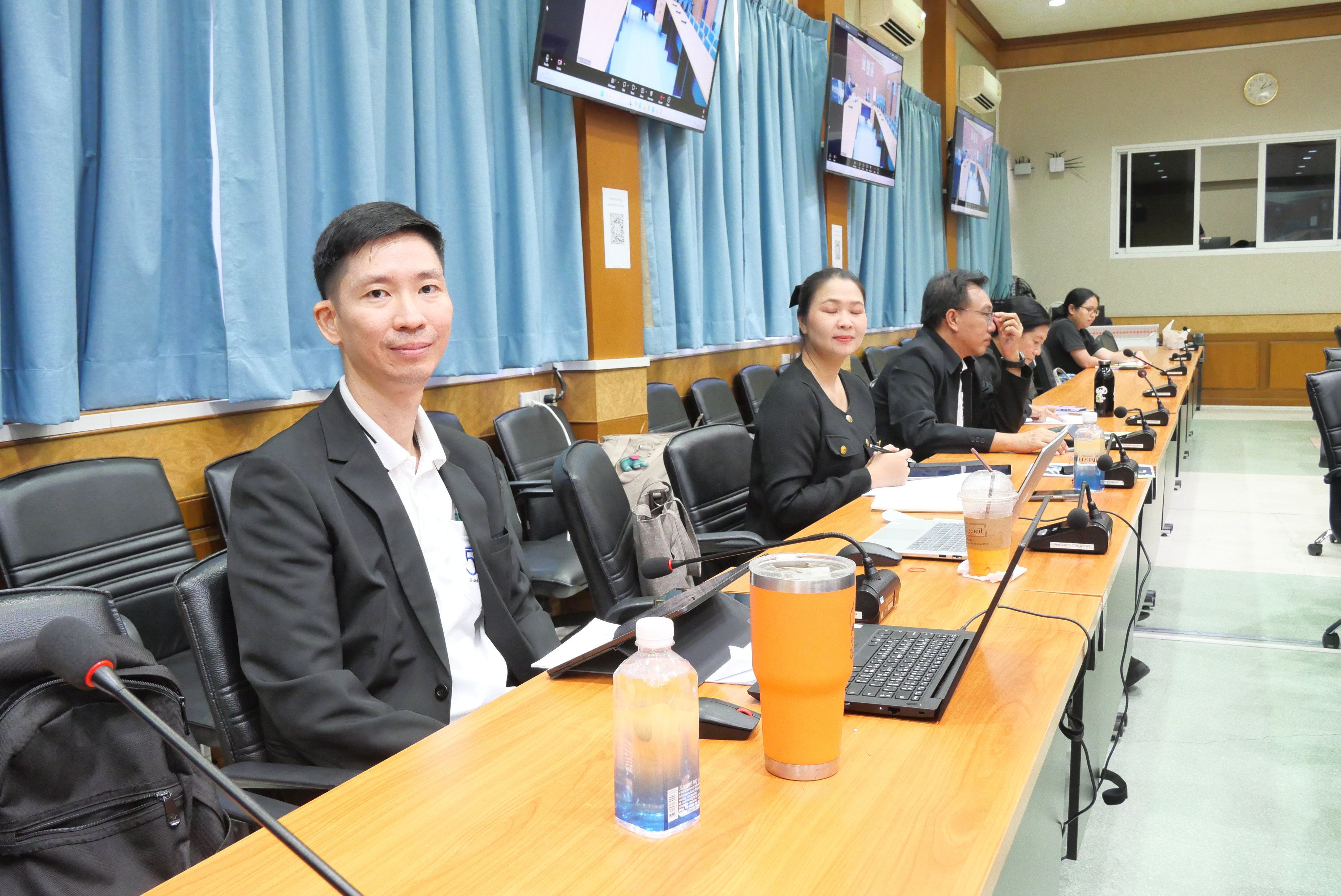 title - ส.ป.ก. ประชุมเข้ม การจัดทำโครงการแก้ไขปัญหาผลกระทบจากสถานการณ์วิกฤตด้านพลังงาน